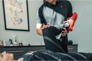 How Fascial Stretching Therapy Enhances Athletic Performance